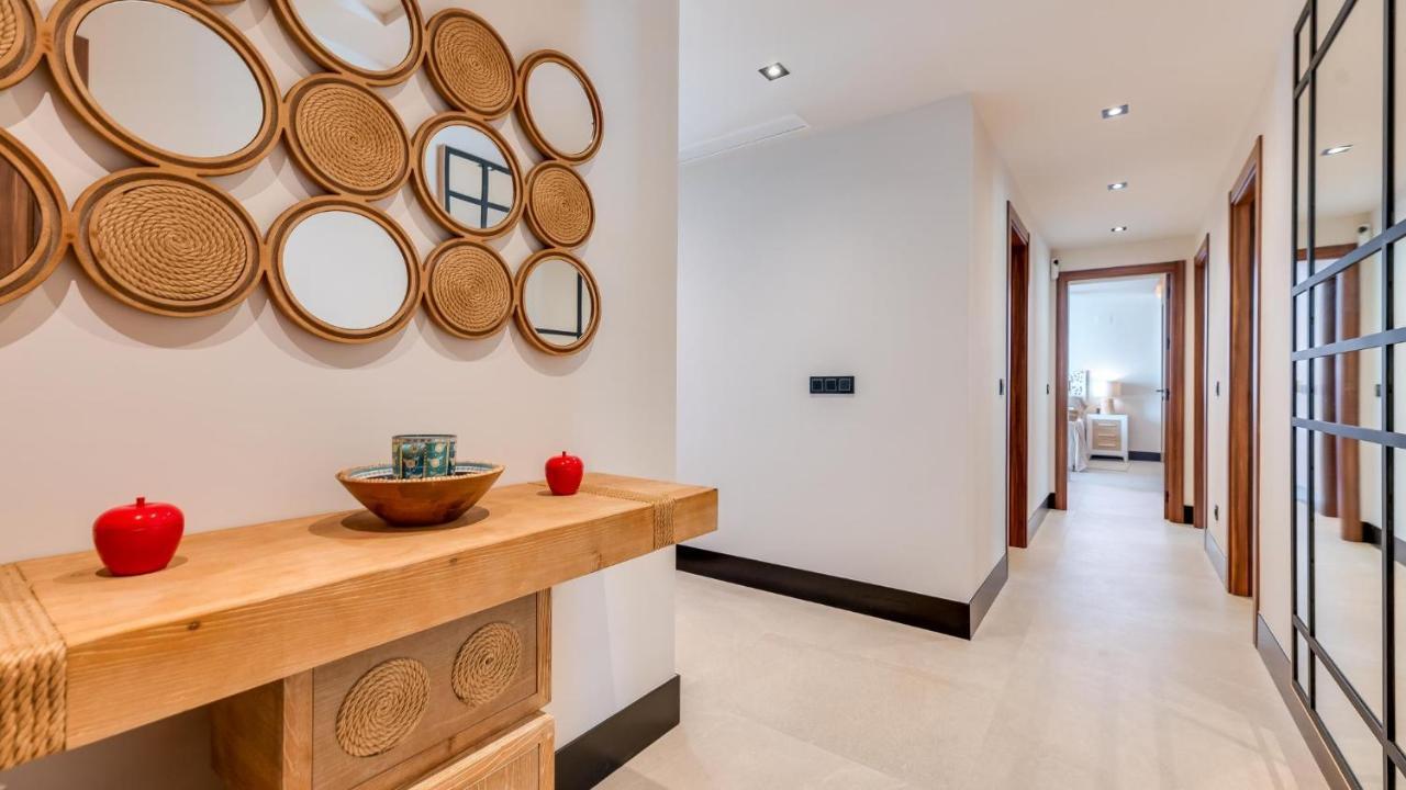 Endless Luxury At Paradise Apartment