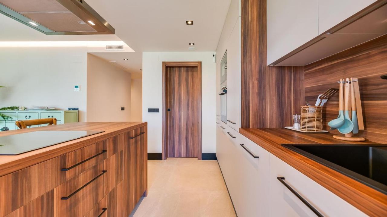 Apartment Endless Luxury At Paradise